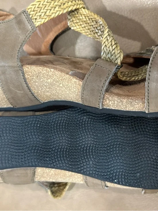 Taos Footwear Natural Beige Braided Comfort Sandal for Women - Picture 5 of 8